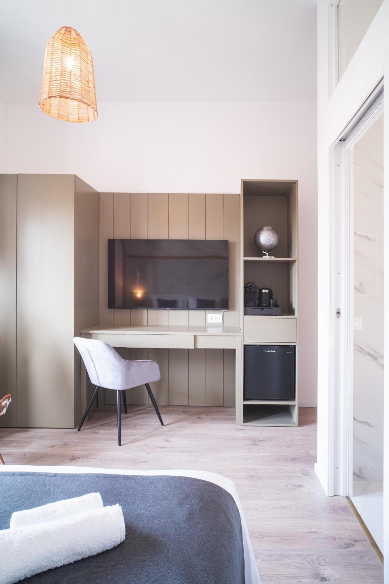 New Elegance Suites Guesthouse Οριστάνο Εξωτερικό φωτογραφία