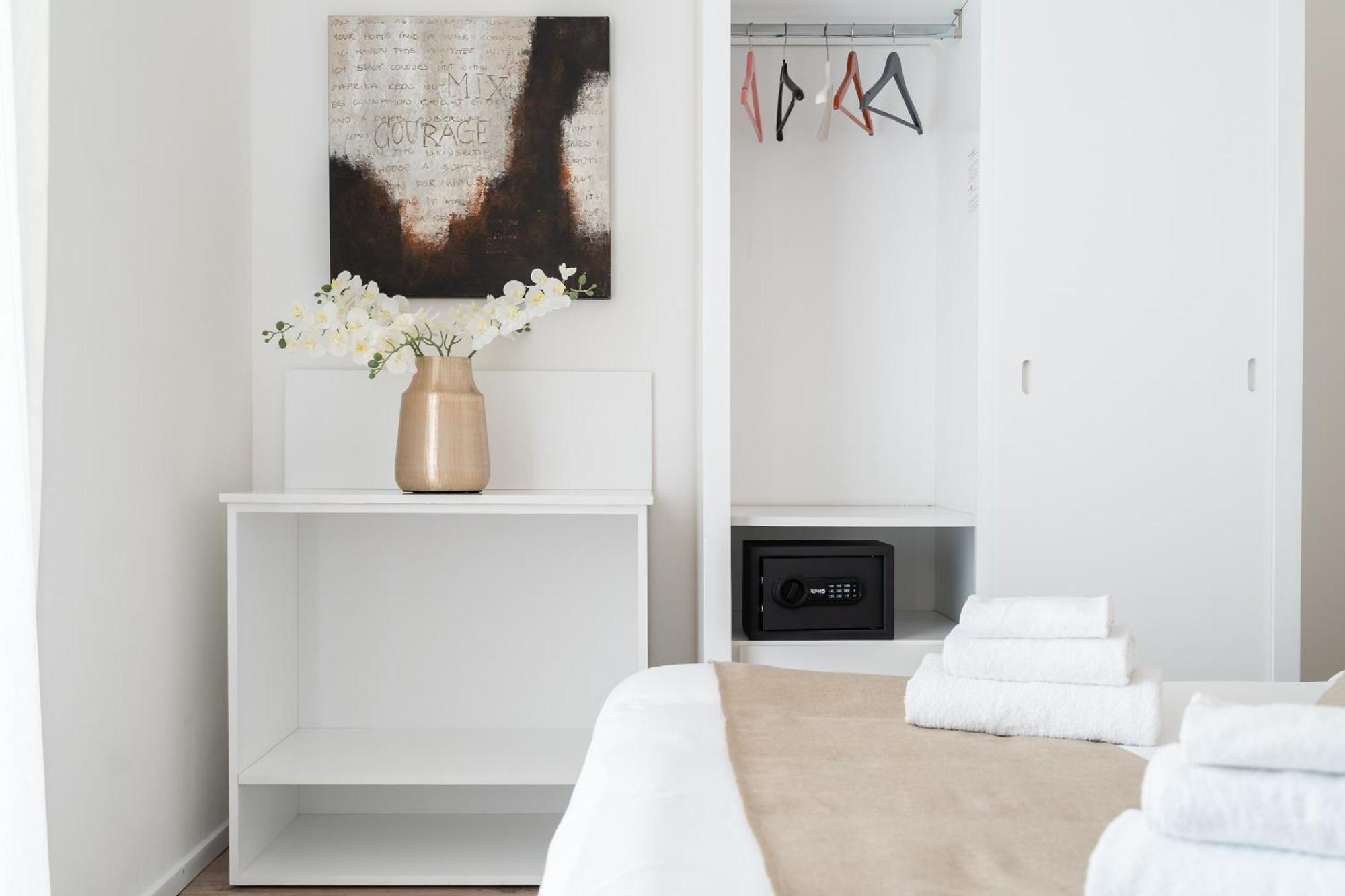 New Elegance Suites Guesthouse Οριστάνο Εξωτερικό φωτογραφία
